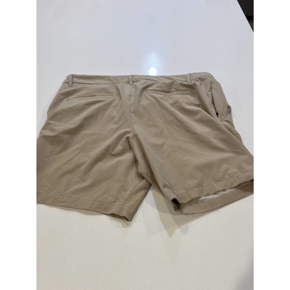 All in Motion Hybrid Short‎ - Mens 40 - Picture 2 of 4